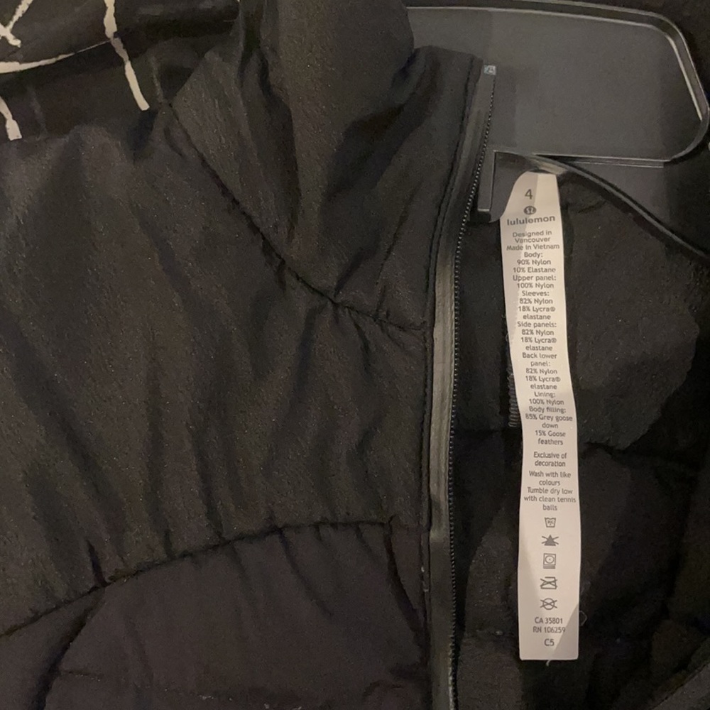 Lululemon puffer pull-over - Picture 4 of 4